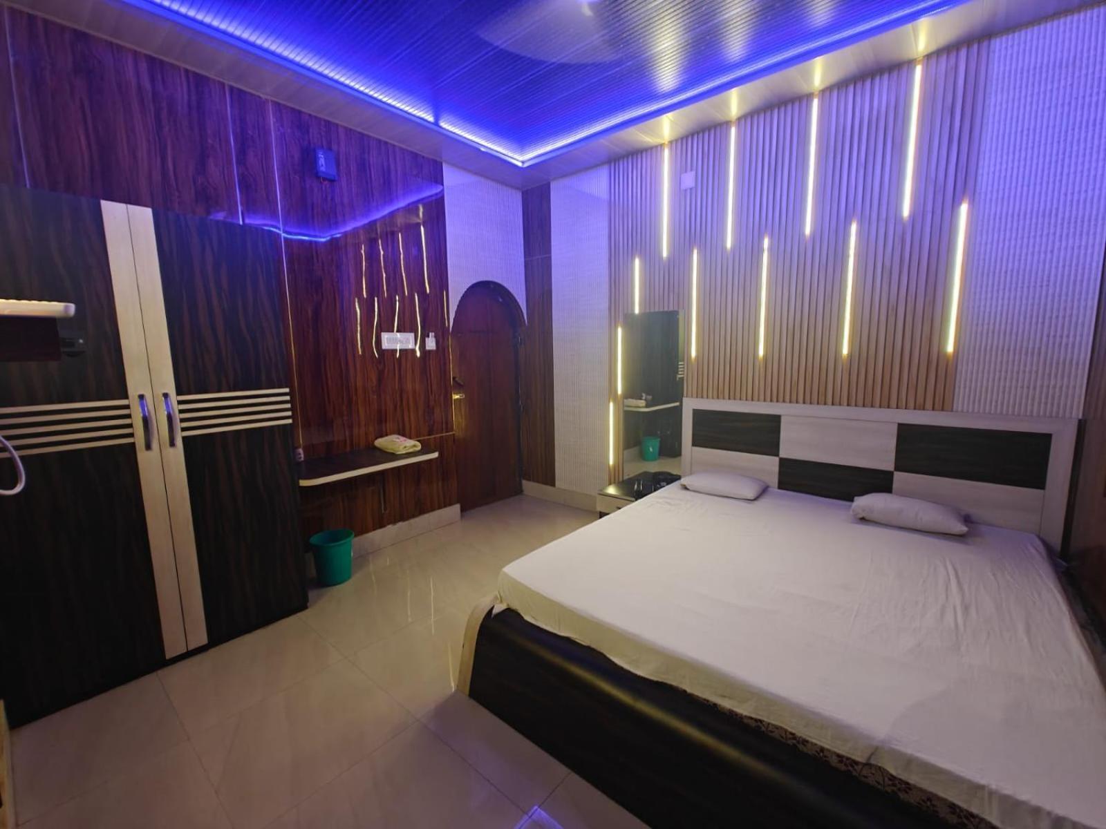Similipal Resort Bangriposi Buitenkant foto